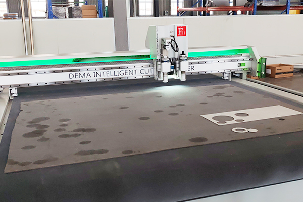 得马高速裁切机