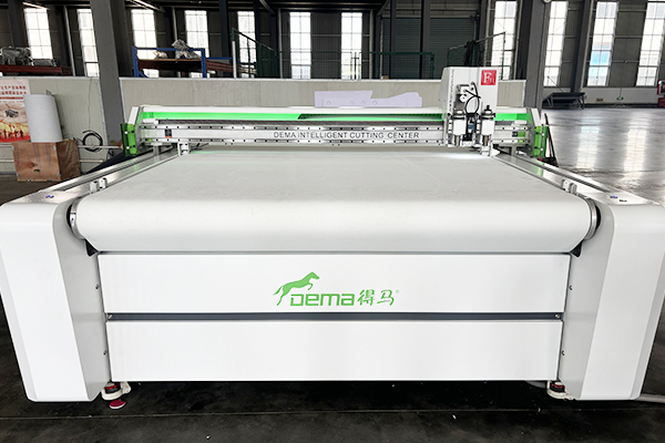 得马高速裁切机